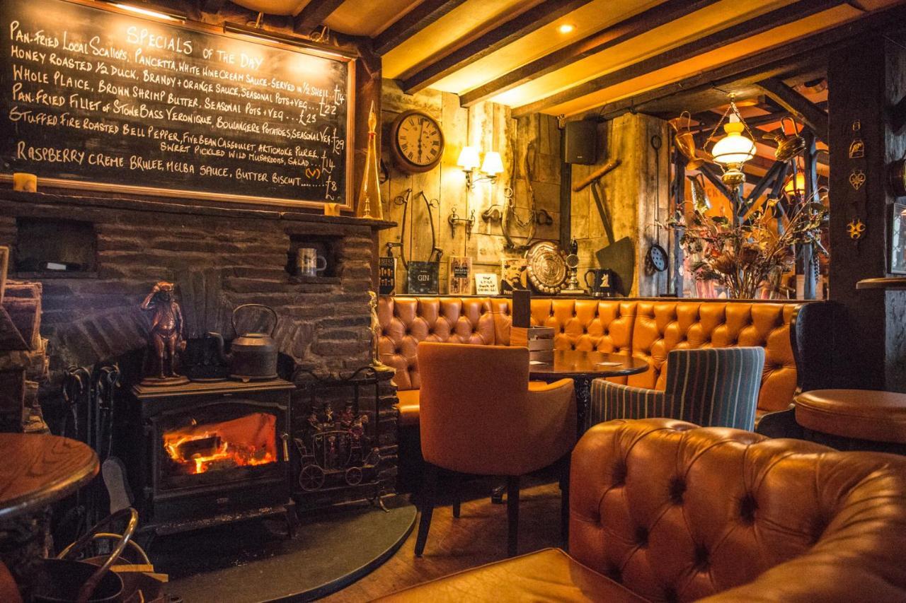 Herberg The Pickwick & Oliver's Restaurant *